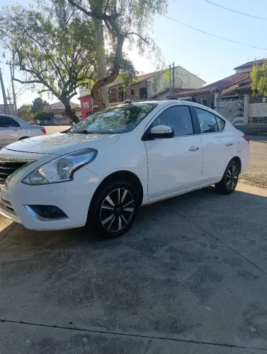 Nissan Versa SL 1.6 16V Flexstart 4P Aut. 2018
