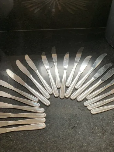 10 facas de inox Tramontina pequena e 11 grandes 