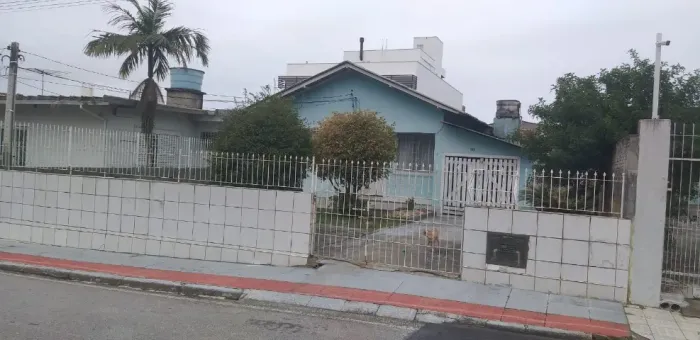 Casa de Alvenaria em Barreiros - Próximo da Havan