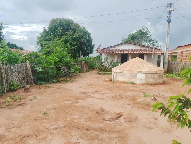 Venda de terreno com casa município de Santana do Cariri