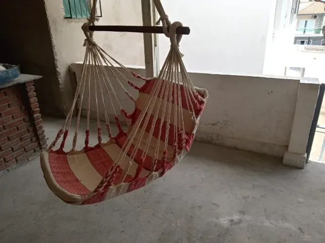 Vendo cadeira balanço suspensa