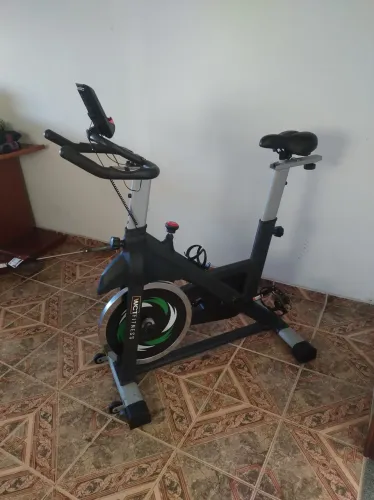 Bicicleta Ergométrica NOVA WCT FITNESS 20KGS