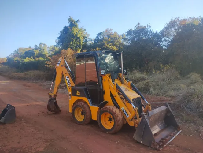 Mini pá carregadeira retroescavadeira jcb 1cx