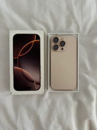 iPhone 16 PRO 256gb R$4900
