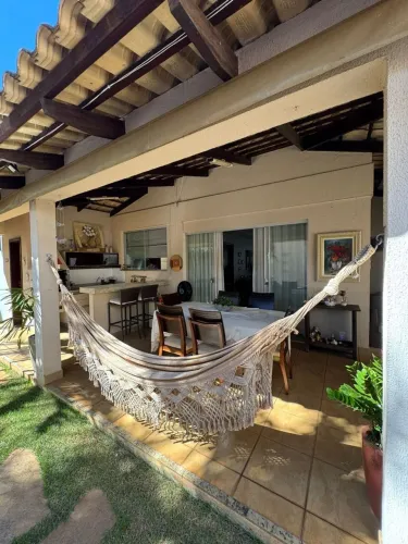 Casa à Venda - Loteamento Portal do Sol II, Goiânia