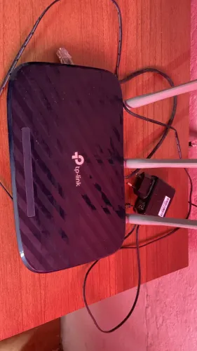 Vendo roteador pouco tempo de uso em perfeito estado