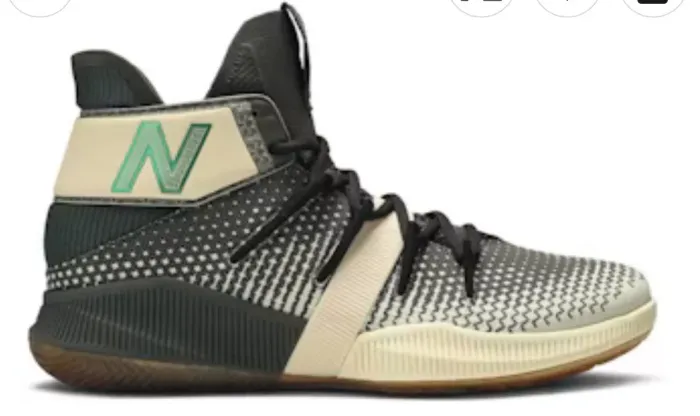 Tênis americano tamanho: 6,5 - New Balance OMN1S FuelCell