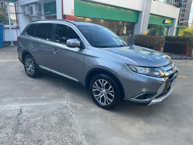 Mitsubishi Outlander 2.0 16V 160cv Aut. 2016