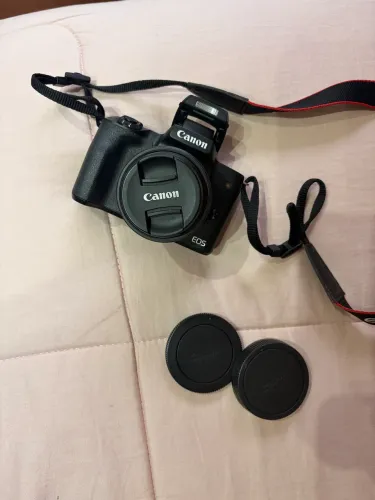 Canon EOS M50 + Lente EF-M 15-45mm - Excelente estado