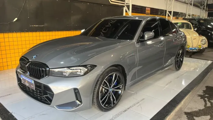 BMW 330E M Sport 2.0 Turbo Híbrido AU 2024