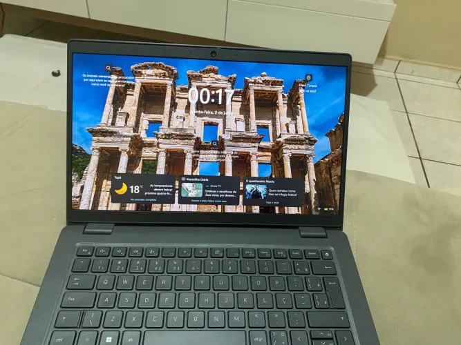 Vendo notebook Dell Latitude ano 2024 