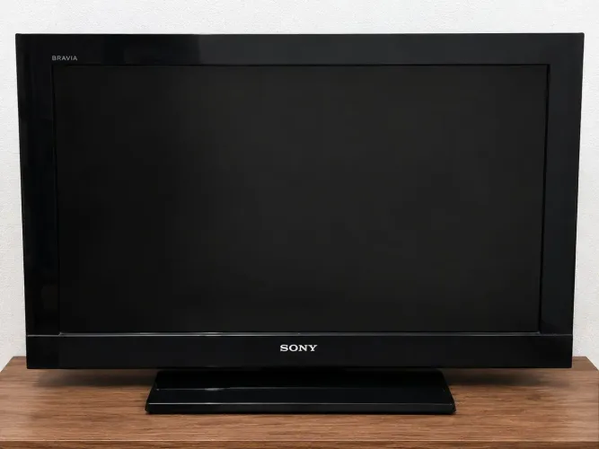 Vendo TV por 200 reais para sair rápido
