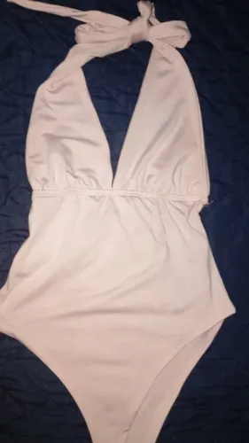 Body rosa de amarração costas nuas ?