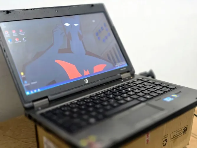 ?- HP ProBook Intel Core i5-2520M 320HD 8Gb RAM