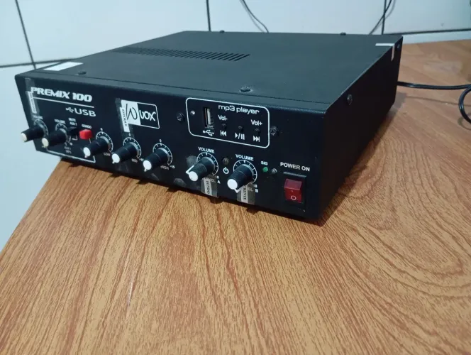 amplificador/mixer Wvox Premix 100