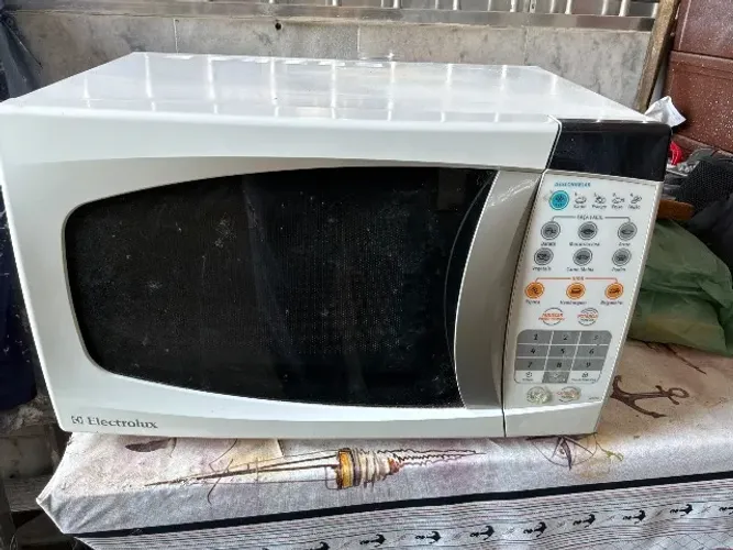 microondas 18 litros electrolux 127 v