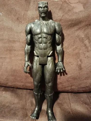 Boneco pantera negra 30 cm Hasbro 