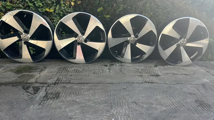 JOGO DE RODAS BRW 1330 ARO 17 PRETA DIAMANTADA