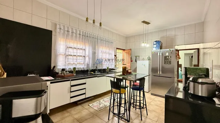 Casa com 2 dormitórios à venda em Praia Grande no bairro Maracanã