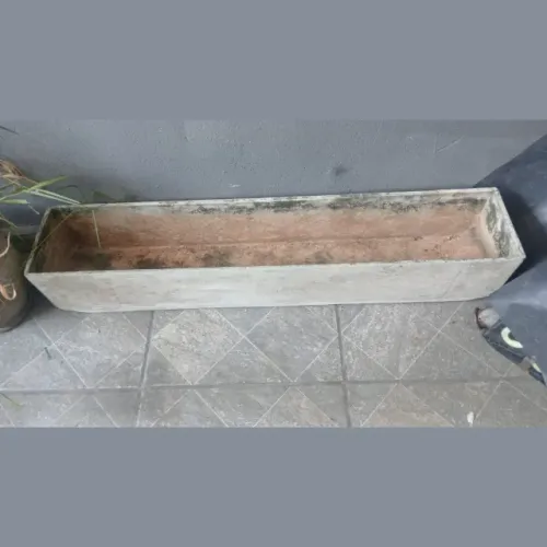 Jardineira de concreto - para plantas