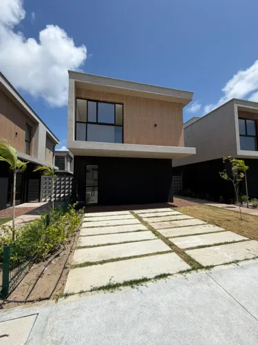 Casa no Condomínio Fechado  RAVEO disponível para ALUGUEL - 3 Suítes, 135 metros quadrados