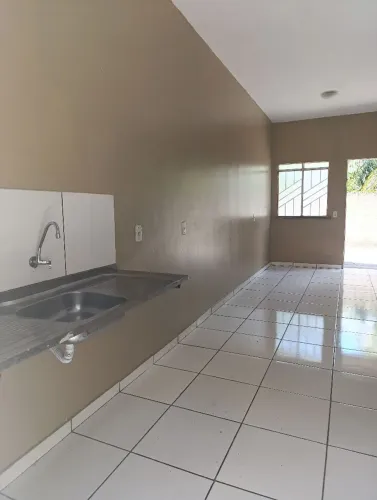 Aluga-se apartamento no bairro Mecejana