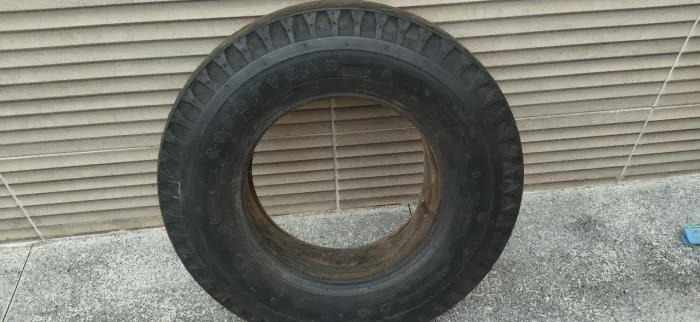 Pneu Goodyear 700-16