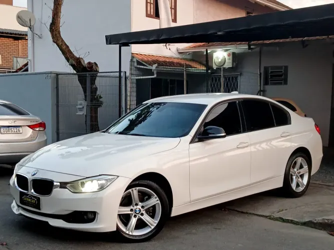 BMW 320I A 2.0 Turbo/activeflex 16V 184cv 4P 2015