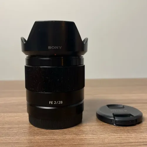 Sony 28mm f/2