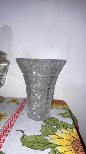 Vaso pra flores vintage em cristal quadriculado