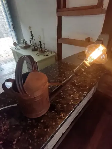 Luminária De Mesa Artesanal Rústica Vintage Regador Antigo
