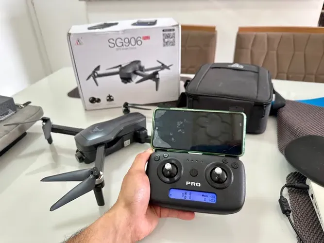 Drone zll SG906 Pro 2 com dual câmera 4K black 1 bateria