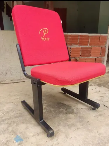 Cadeira estilo cinema, dobrável Vermelha - Ideal para igrejas eventos