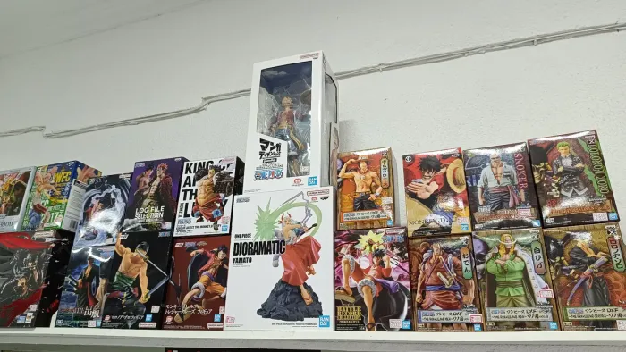Coleção de Figuras One Piece - Diversos Personagens