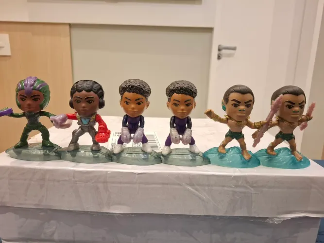 Lote de Bonecos Wakanda Forever - McDonald's 2022
