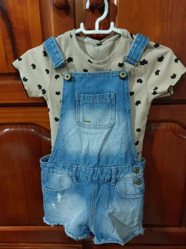 Macacão + Blusa infantil