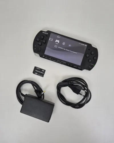 PSP 3000 (Playstation Portable) Preto Desbloqueado 8GB