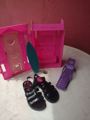 Casa da Barbie de praia com sandália