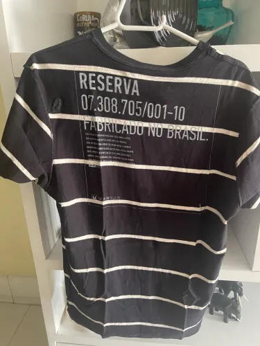 Camiseta da ?RESERVA? e da ?QUICKSILVER?