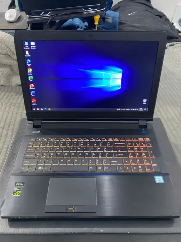 Notebook Avell G1545 i7 7700HQ, 24GB, GTX 1060 6GB, SSD Nvme 500GB + 1TB Híbrido