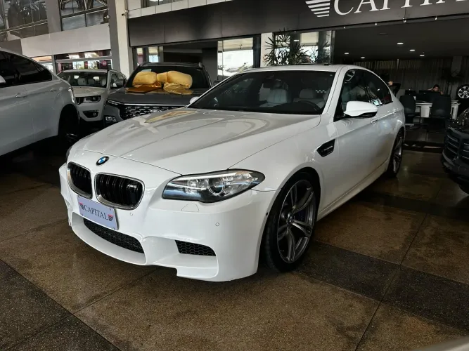 M5 4.4 V8 32V GASOLINA 4P AUTOMÁTICO BRANCA 2013/2014