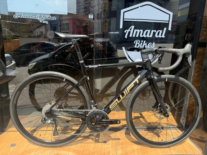 Swift Racevox Comp ( Shimano 105 Di2 12v )