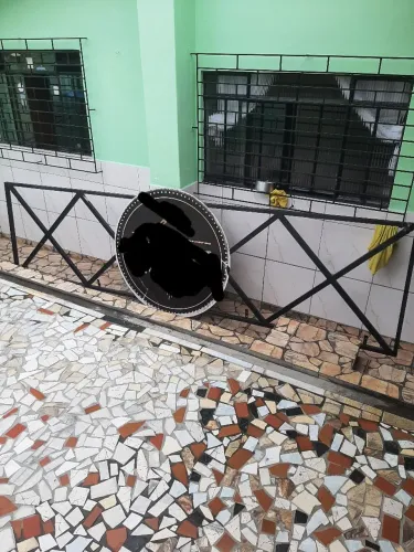 Estrutura para colocação de placa para comércio