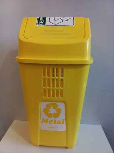 LIXEIRA BASCULANTE DE PLÁSTICO AMARELO - METAL