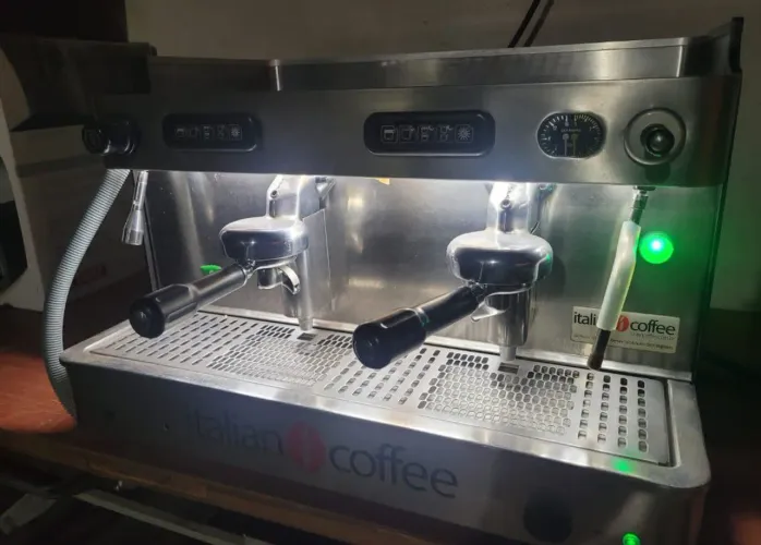 Maquina de cafe Profissional Italian Coffee 2 grupos
