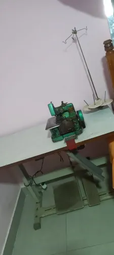 Maquina costura galoneira/overlok