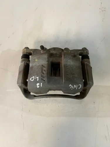 Pinça de freio dianteira direita Honda Civic 2.0 2014/2015 (4)