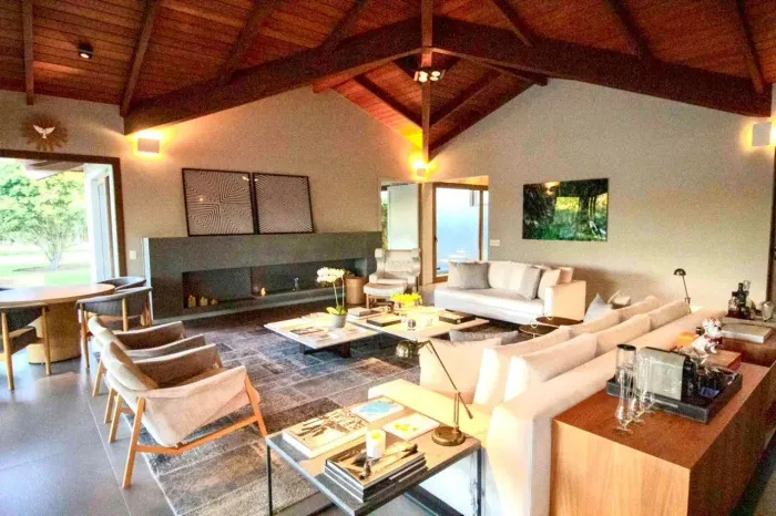 Casa à venda em condomínio fechado em Itu | 900m² em Terras de São José II | CA4948