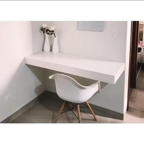 Bancada suspensa em MDF branco 