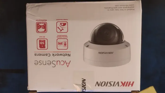 Câmera dome hikvision 4mp 2.8mm modelo DS-2cd2143g2-is